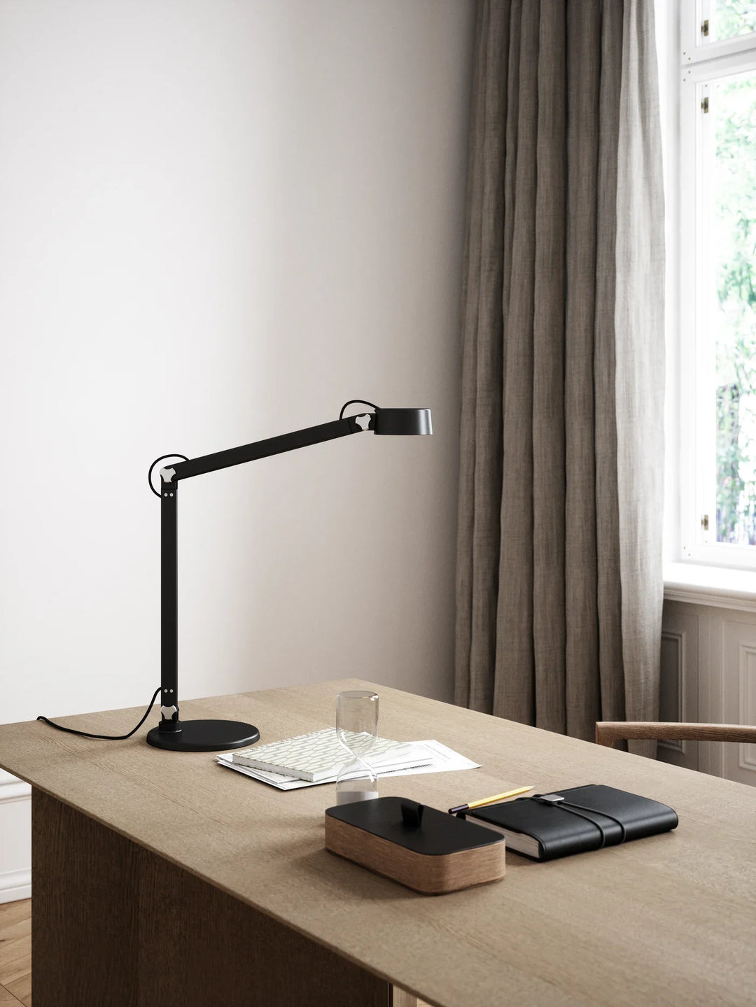 Nobu | Table lamp | Black