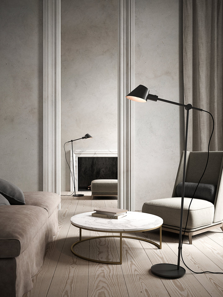 Stay | Floor lamp | Black